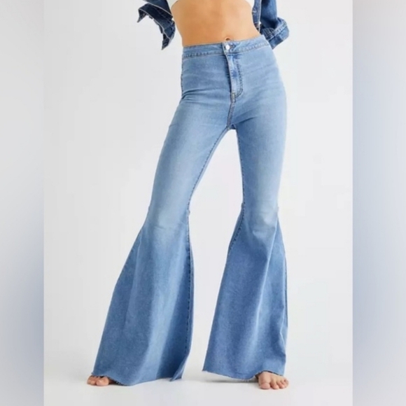 We The Free Just Float On High Rise  Flare Leg Jeans Pants - Picture 1 of 12